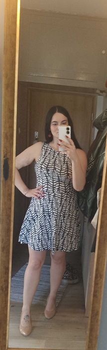 Sukienka trapezowa L