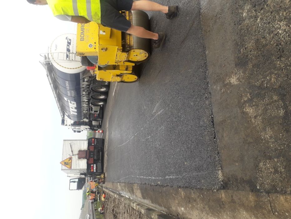 Asfalty usługi  asfaltowe i wynajem rozściełacza,