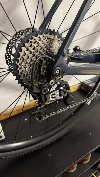 Kross Esker 7.0. 2024r. Rozmiar L. GRX 1x11. Carbon. Jak nowy. Gravel
