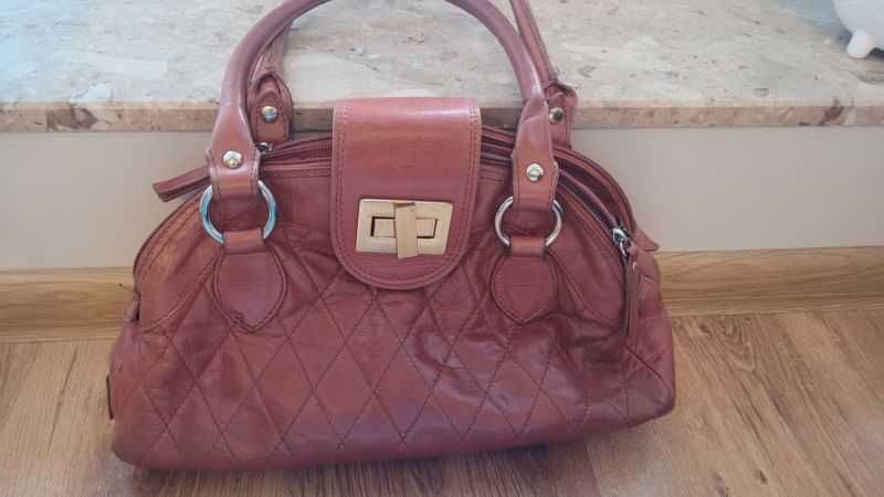 Sprzedam torebkę ze skóry marki Venezia