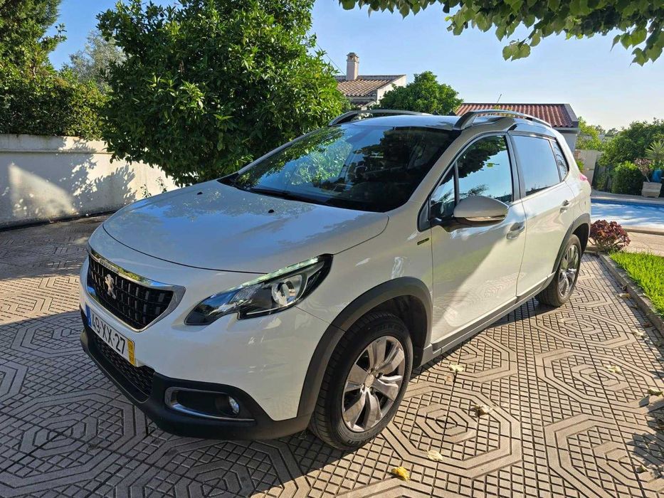 Peugeot 2008 PureTech Signature