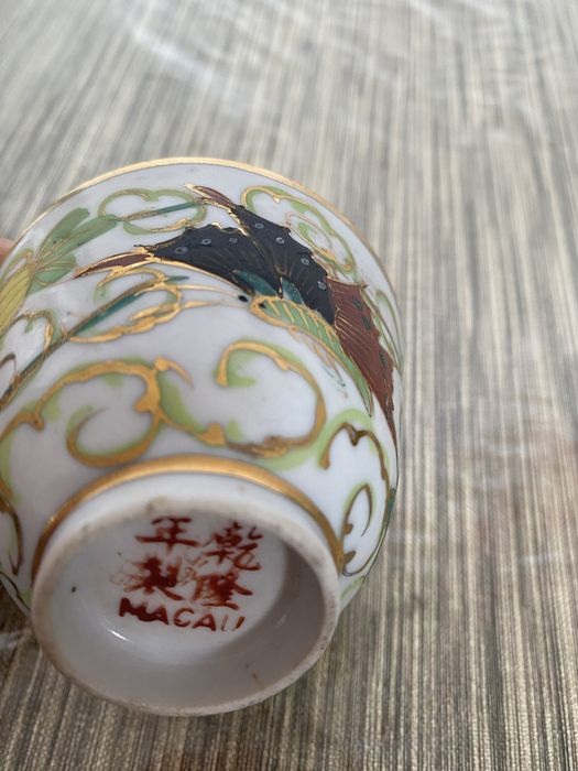 Taça de porcelana chines antigo