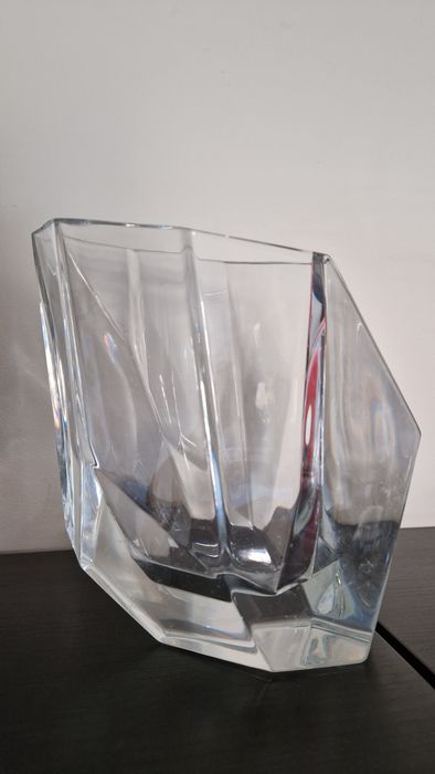 Vista Alegre Exotic Vase