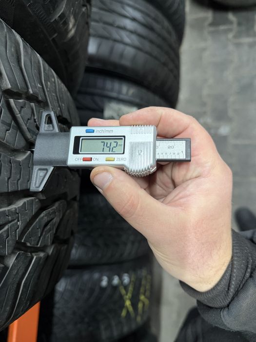 Шини Резина Зима 225/55 R17 101V Uniroyal All Season Expert 2