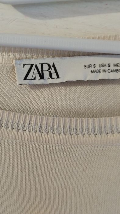 Kremowy sweterek w paski firmy Zara rozmiar S, M