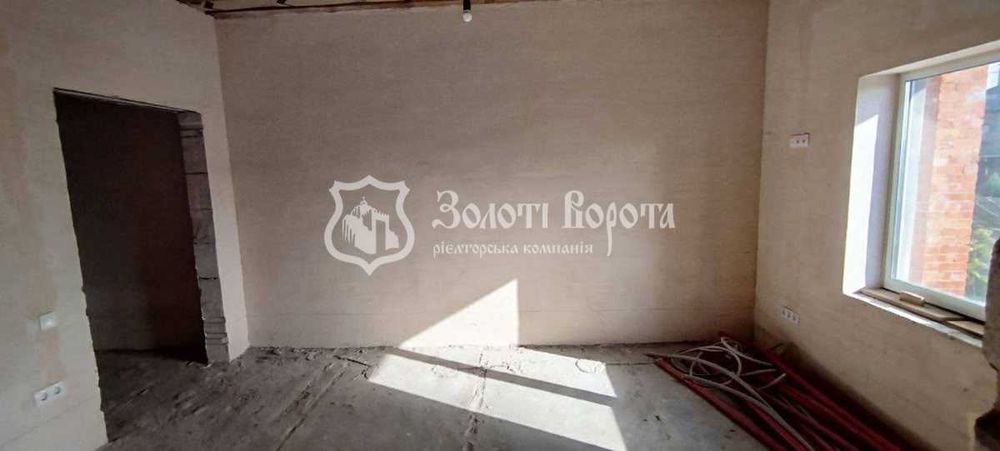 Будинок, 2 пов. Під ремонт. с. Погреби, Броварський район