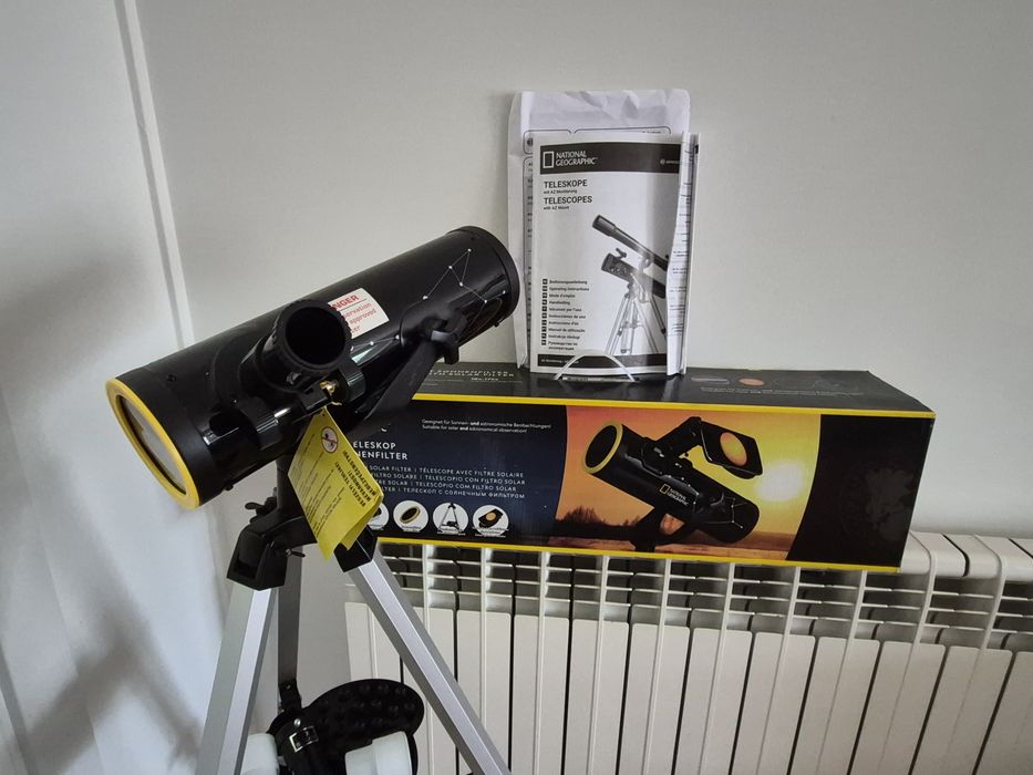 Telescópio com lente solar ( com etiqueta e embalagem original)