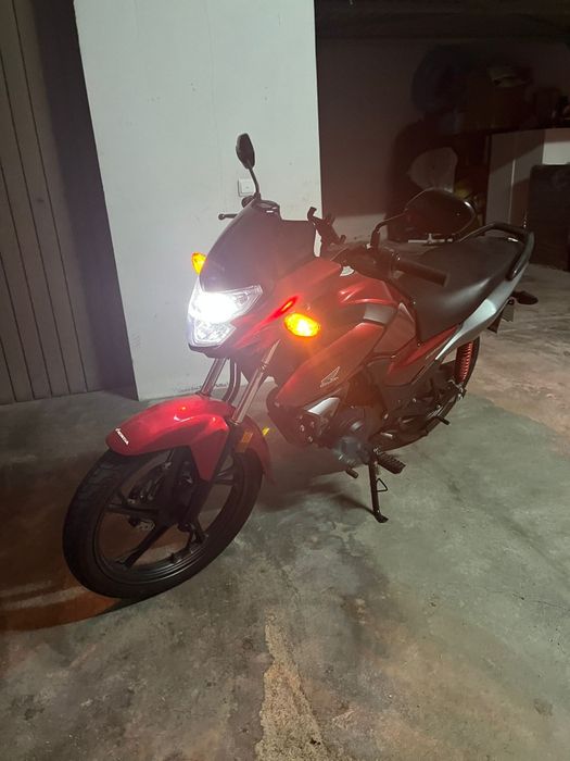 Honda cb125f de 2022