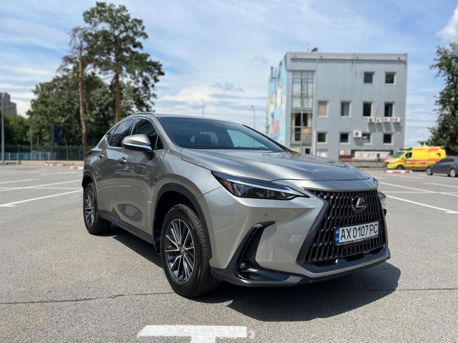 Продам машину лексус NX 250