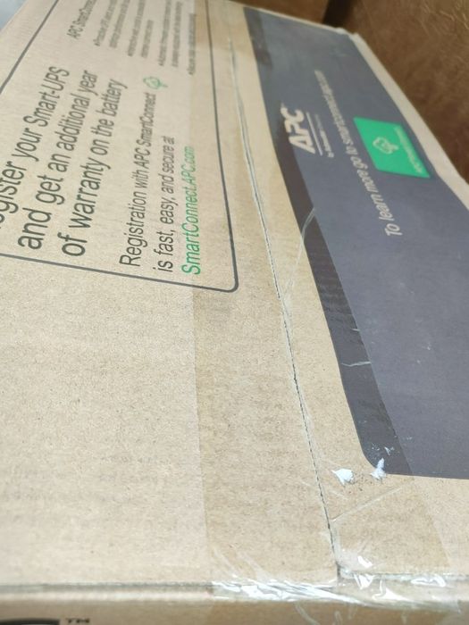 Источник бесперебойного питания PC Smart-UPS 1500VA/1000W (SMT1500IC)
