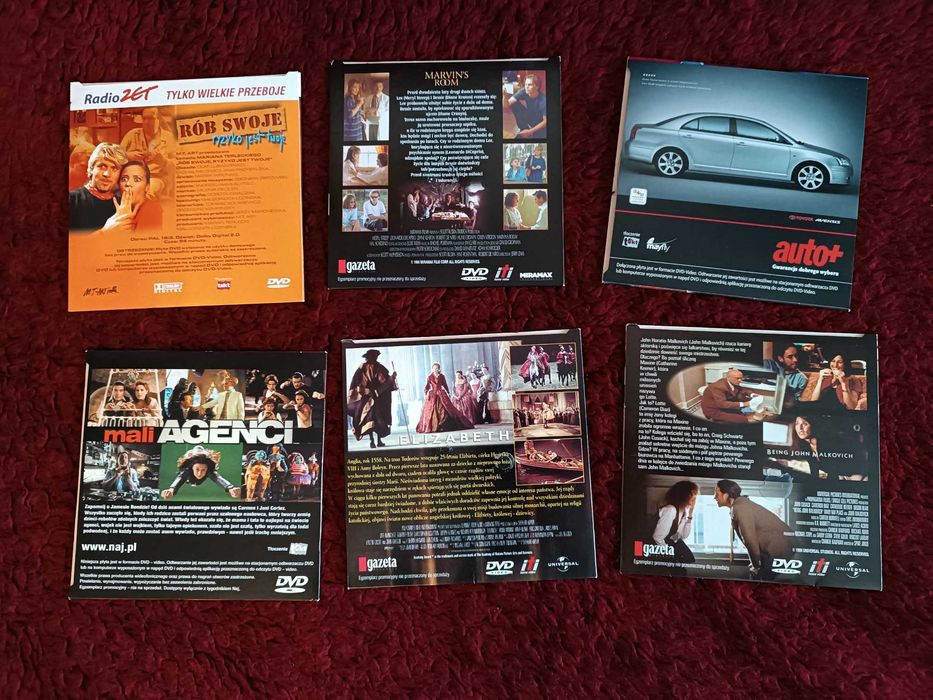 Zestaw filmów DVD.