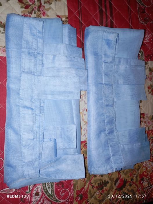 Cortinas azul claro transparentes