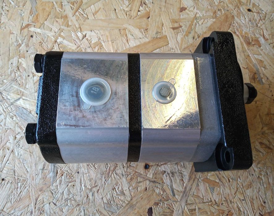 Pompa hydrauliczna Dominator dwusekcyjna kombajn zbożowy claas