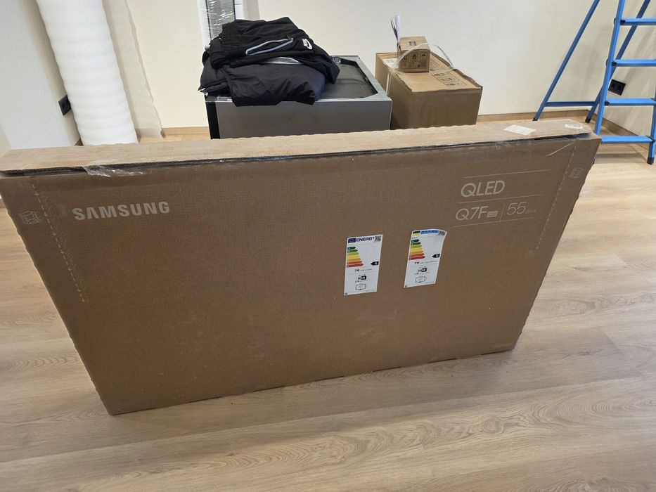 Продам ТВ Samsung 55Q7FAAU офіційний Новий