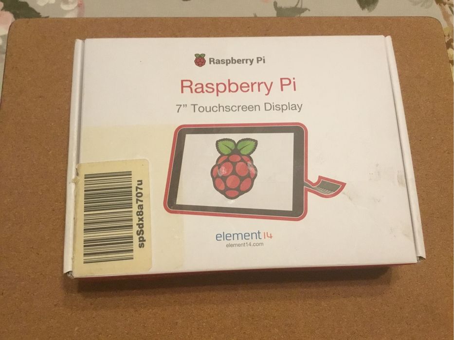 Одноплатный микрокомпьютер Raspberry Pi 3 Model B+в корпусе с сенсорным дисплеем