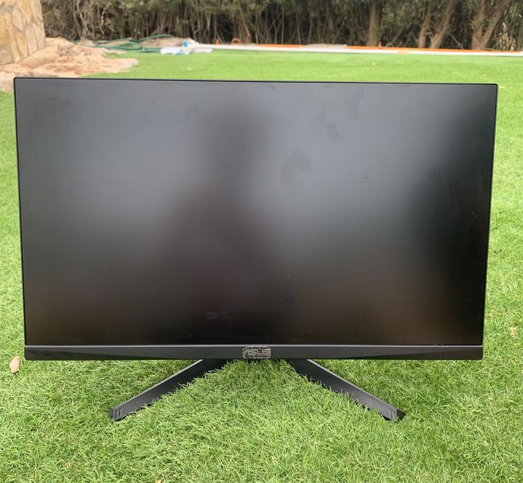 Set up gaming PC, mouse, keyboard, and monitor64584622600578123