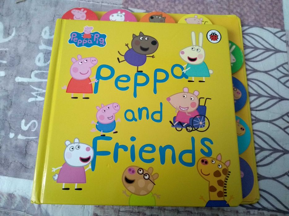 Ksiązka po angielsku Peppa Pig: Peppa and Friends Świnka Peppa