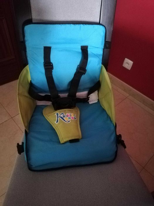 Cadeira da papa para colocar à mesa