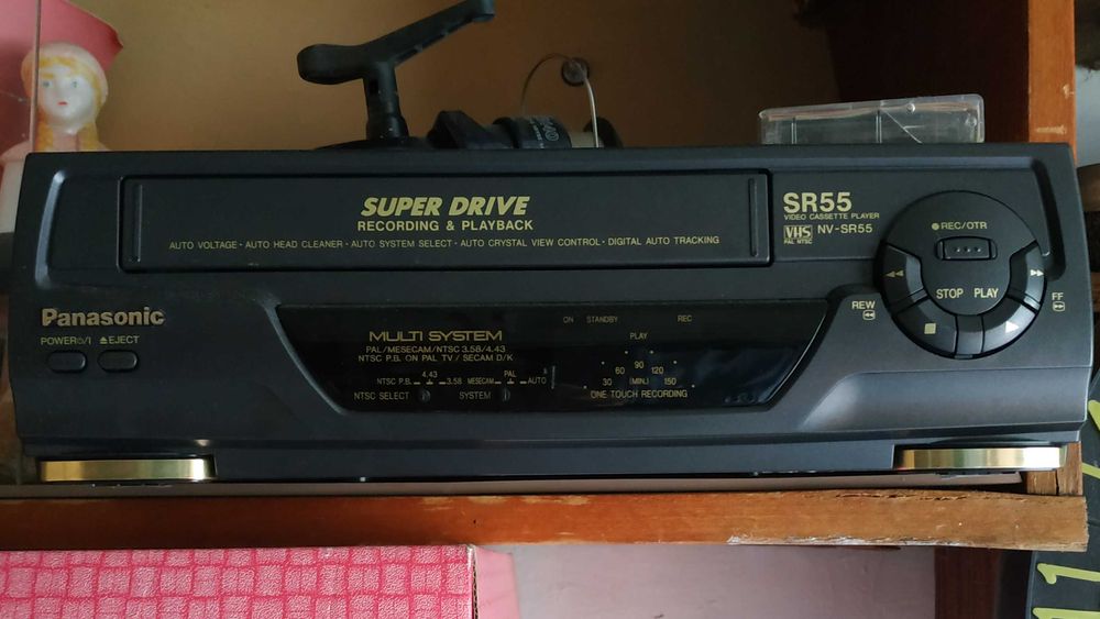 Продам видеомагнитофоны  "Panasonic" Multi Sustem.