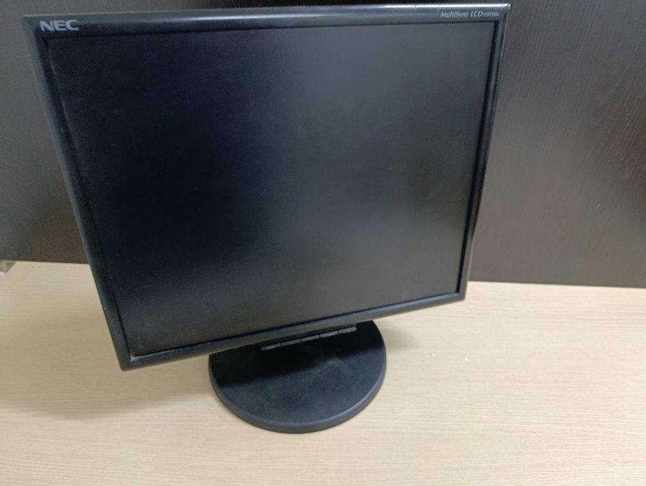 Продам монітор 19" NEC MultiSync LCD195VXM з динаміками