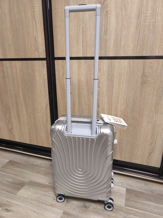 Валіза на колесах для подорожей малого розміру,валіза дорожня,ручна по