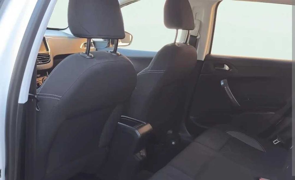 Peugeot 2008 PureTech Styler