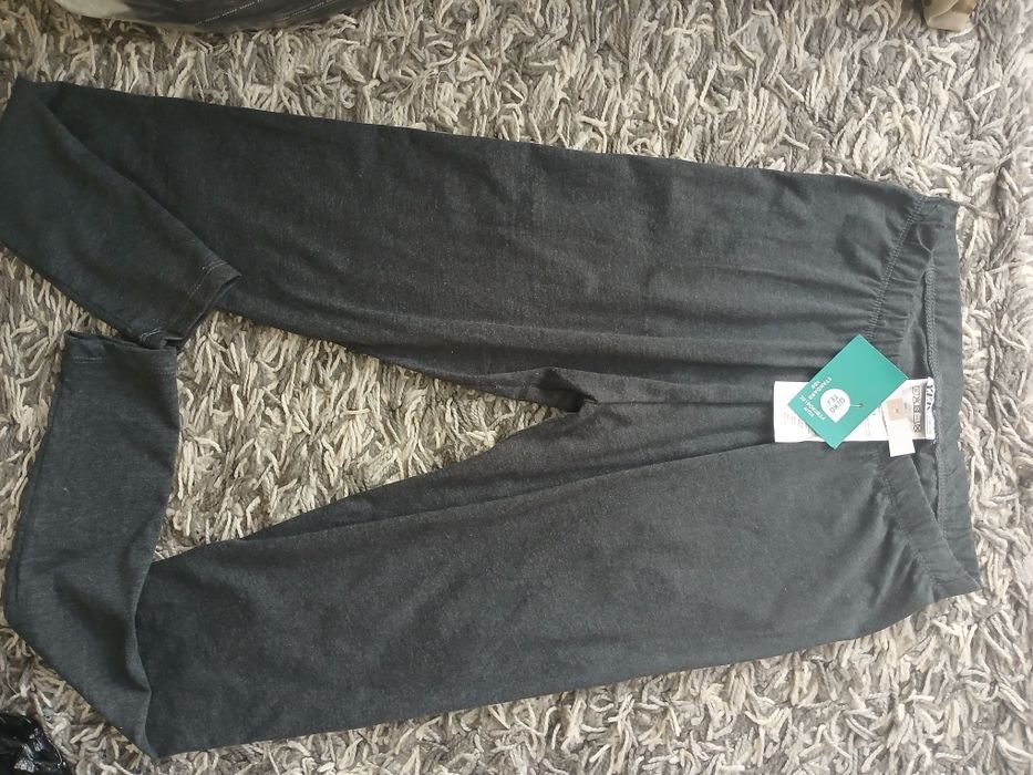 Nowe legginsy szare