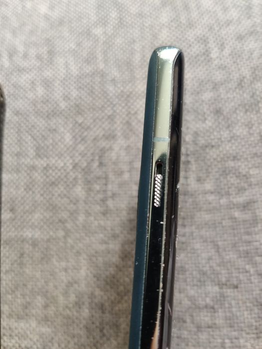 OnePlus 12 uszkodzony