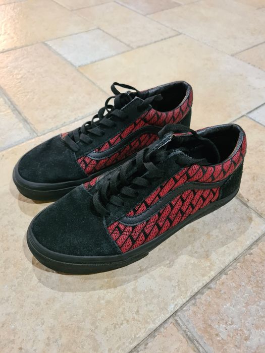 Vans off the wall