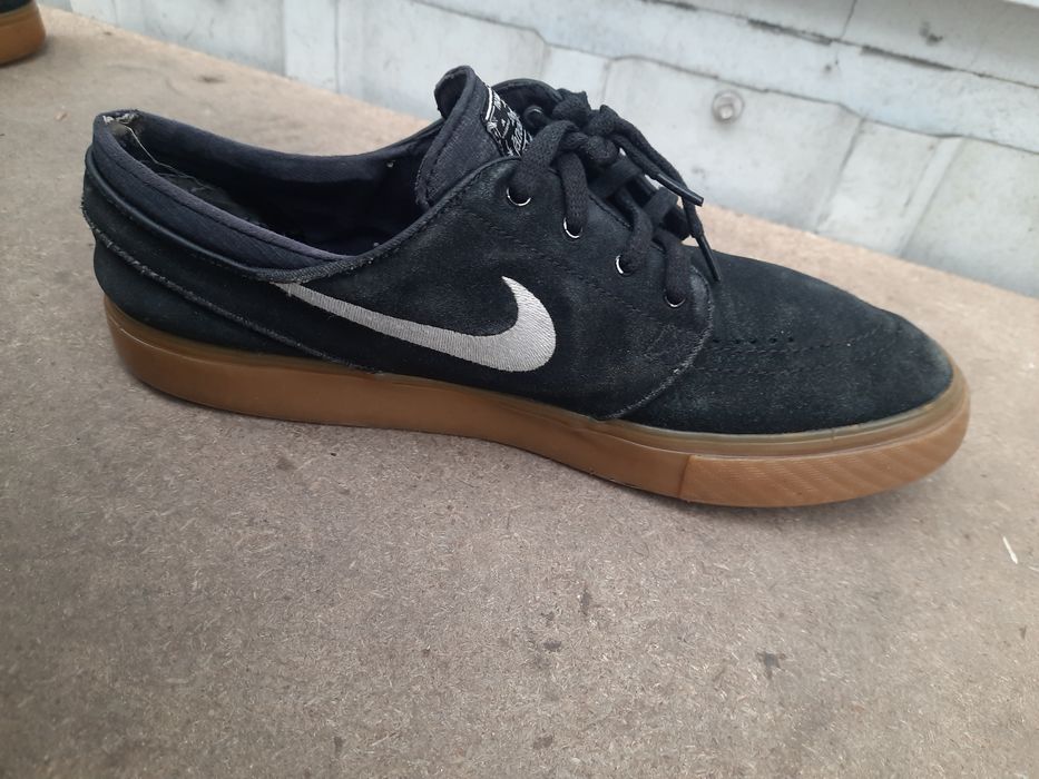 Кроссовки Stefan Janoski.
Zoom Stefan Janoski R
Zoom Stefan Jano