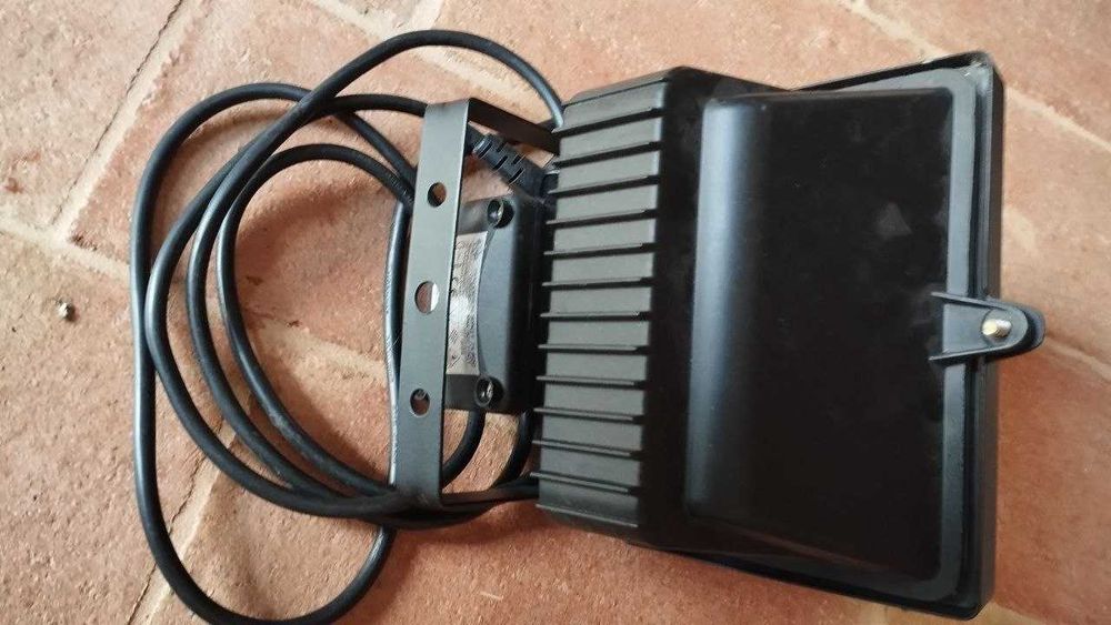 Projetor Halogéneo ELRO TL500 500W IP54 [NOVO]