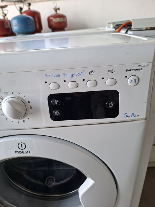 Pralka indesit slim 5kg jak nowa