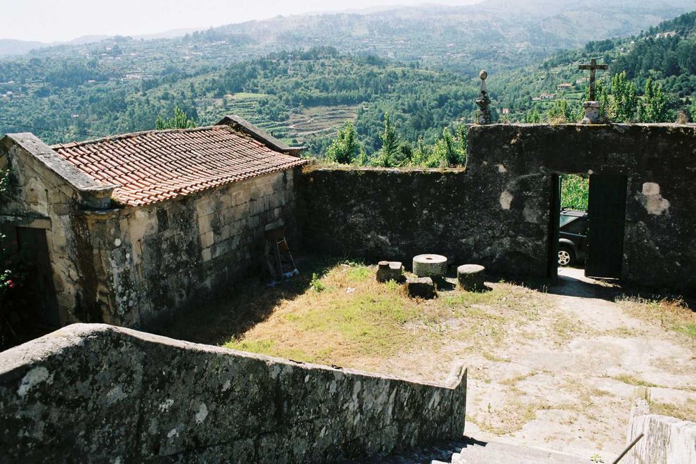 Venda de Quinta com acesso direto ao Rio Douro