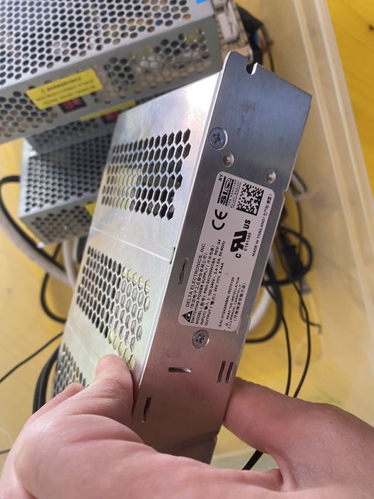 4 fontes de alimentação