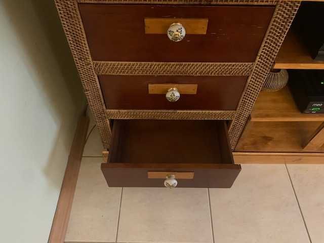 Móvel rustico de TV / Aparador