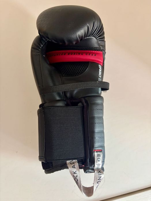 Saco de boxe insuflavel com pé + Luvas  OUTSTOCK