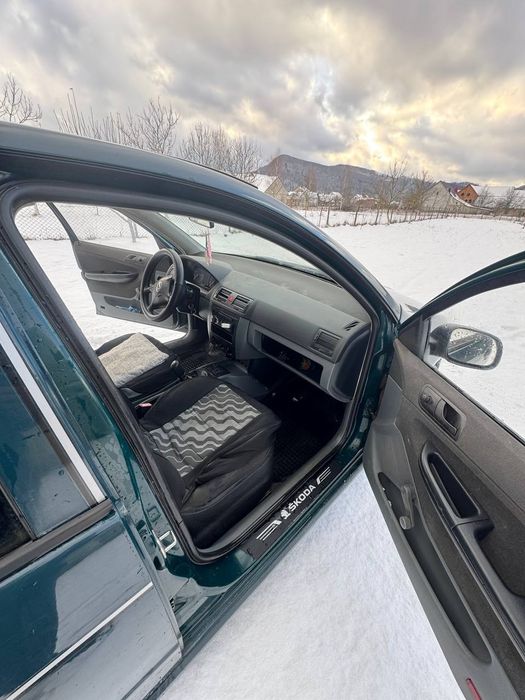 Продаю шкода фабія