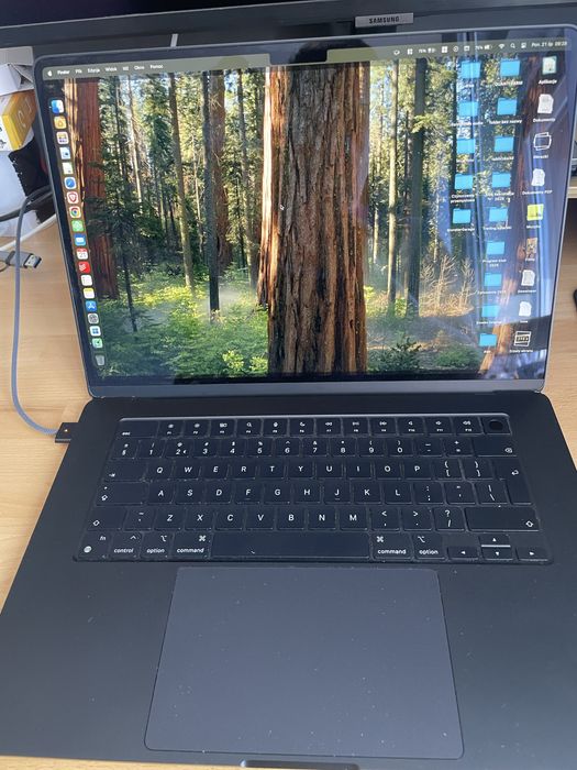 Mabook Air M3 - 15" - 16GB RAM - 256 GB SSD