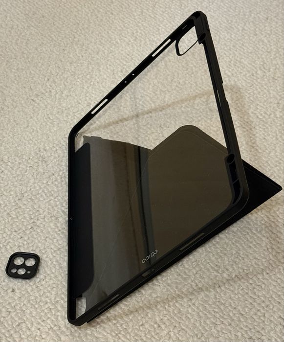 Case etui EPICO Hero Flip na iPad Pro 12.9 6-generacji czarny