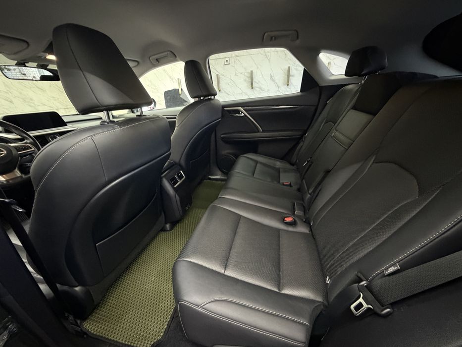 Офіційний Lexus RX 300 2021 р. (Гарний стан)