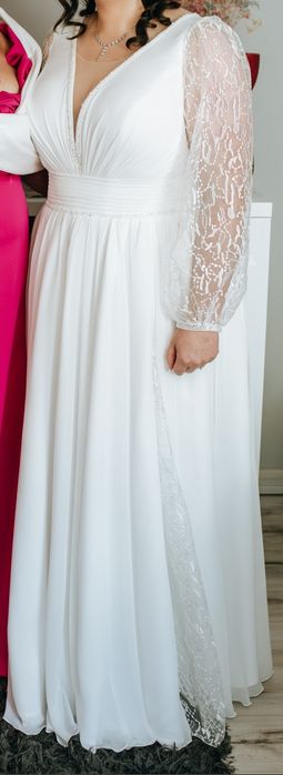 Suknia ślubna plus size
