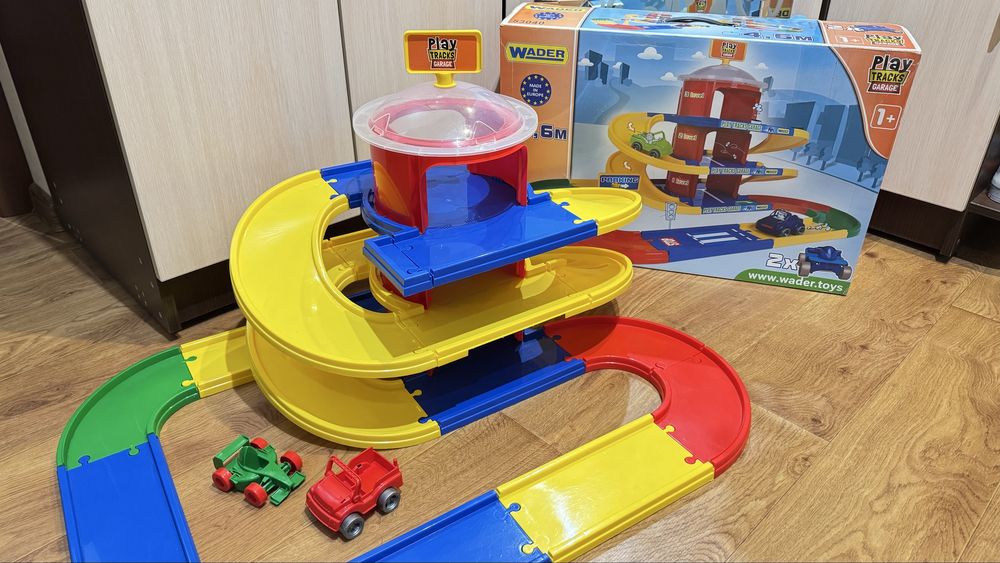 Дитячий паркінг 3 поверхи з дорогою 4 6 м Wader