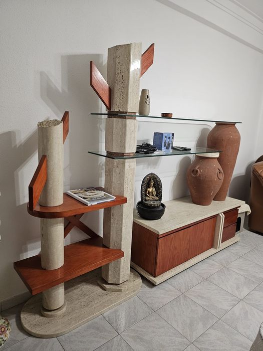 Vendo mesa em pedra e estante em pedra