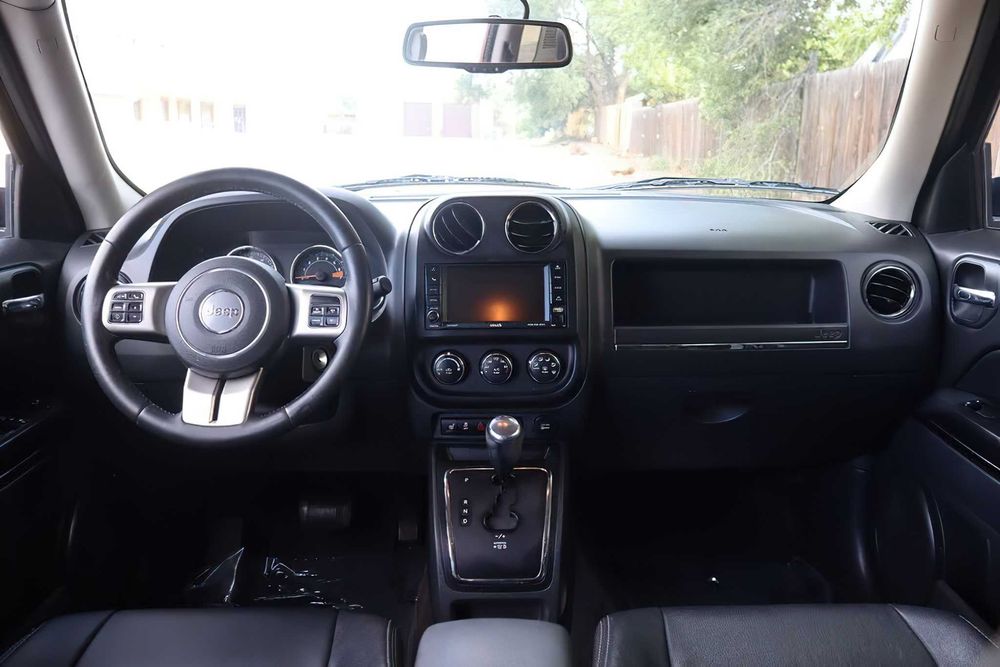 Jeep Patriot Limited      2014