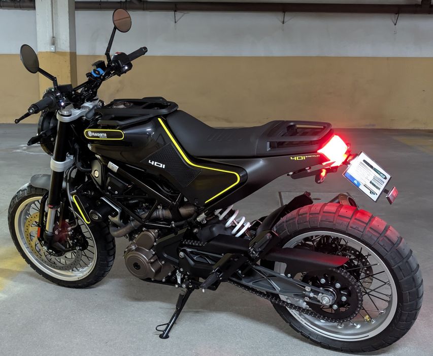Husqvarna Svartpilen 401