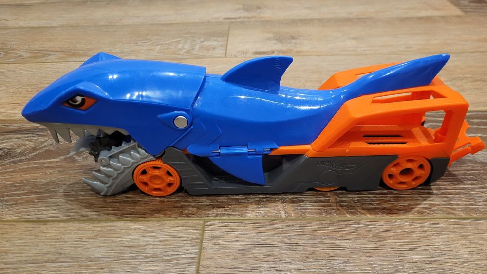 Треки хотвілс hotwheels