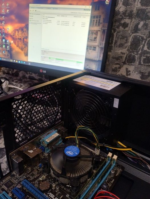 Монітор LG 20M35A