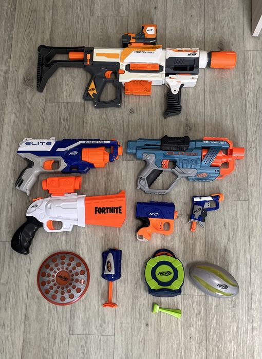 Іграшки бластери Nerf