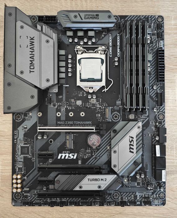 i5-9600K + MSI Z390 Tomahawk (торг)