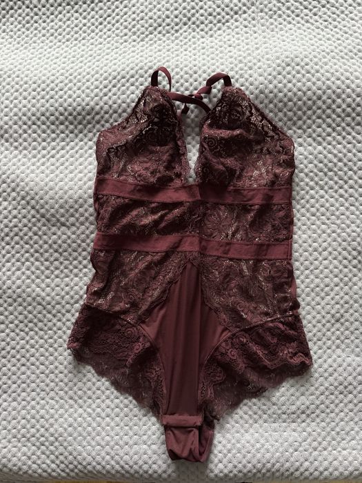 Body koronkowe bordowe L